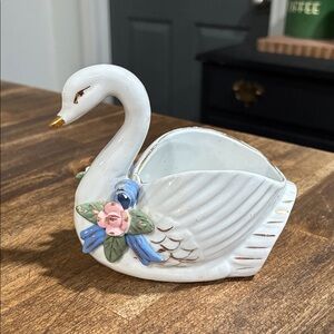 Elegant White Swan Planter with Floral Accents